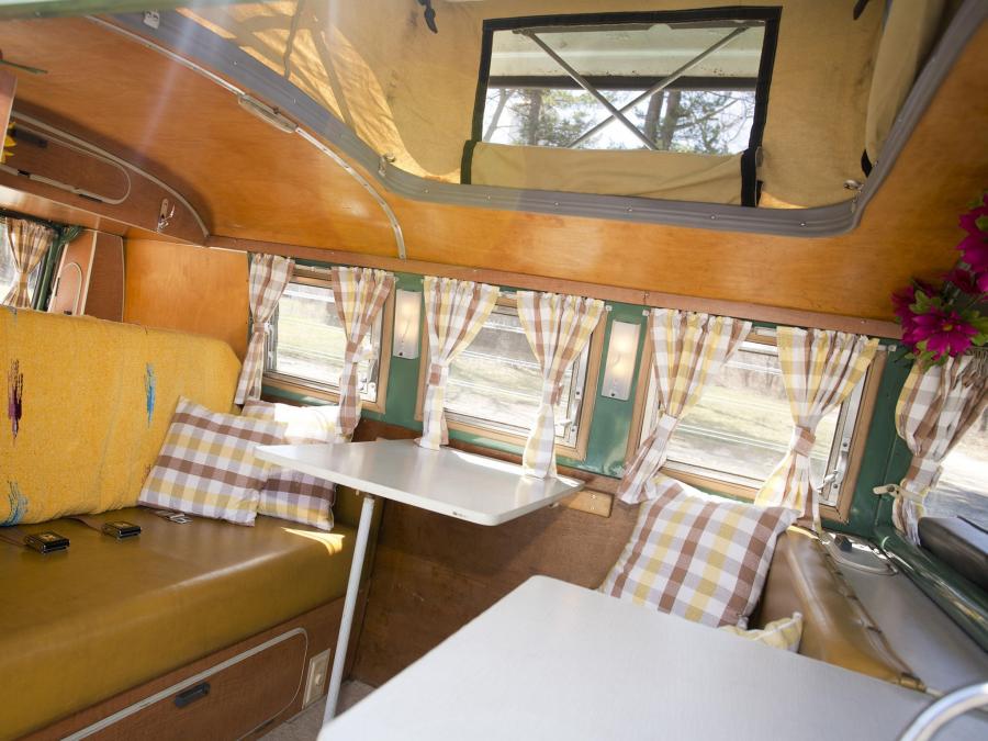  Volkswagen T1 Camper 1950 года  (фото 18 из 18)